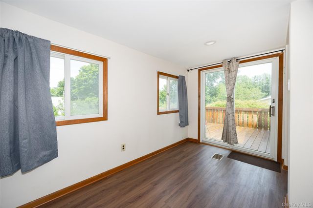 5 Willow Road, Beacon, NY 12508