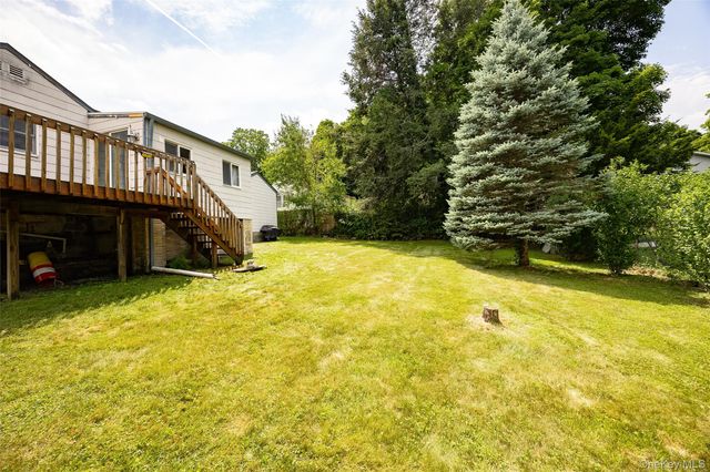5 Willow Road, Beacon, NY 12508