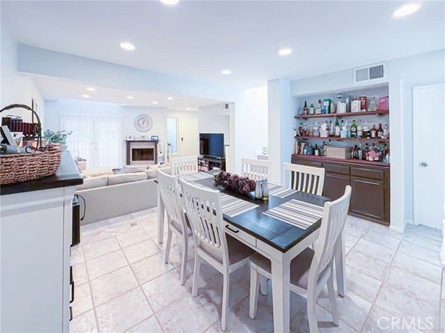 7904 Topanga Canyon Blvd 3, Canoga Park (los Angeles), CA 91304