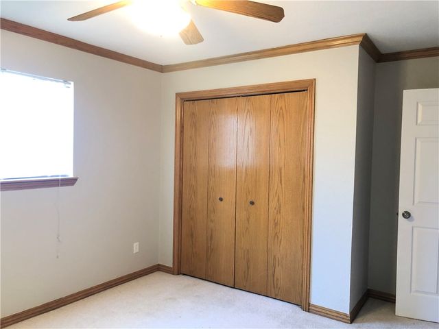 111 Fox Run Place B, Lowell, AR 72745