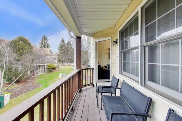 3096 N Daniels Court 3096, Arlington Heights, IL 60004