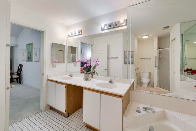 3096 N Daniels Court 3096, Arlington Heights, IL 60004