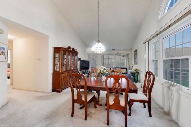 3096 N Daniels Court 3096, Arlington Heights, IL 60004