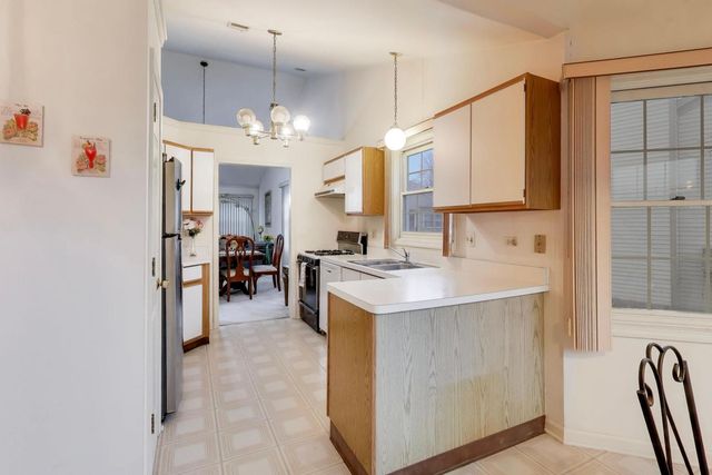 3096 N Daniels Court 3096, Arlington Heights, IL 60004