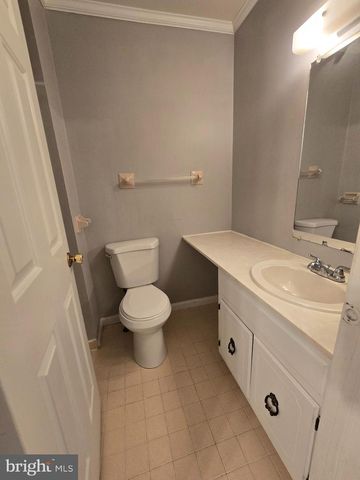 5 E RIDGE MEWS, Newtown, PA 18940