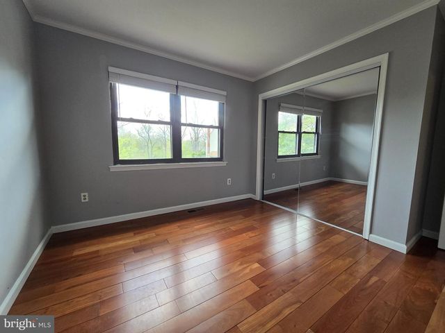 5 E RIDGE MEWS, Newtown, PA 18940