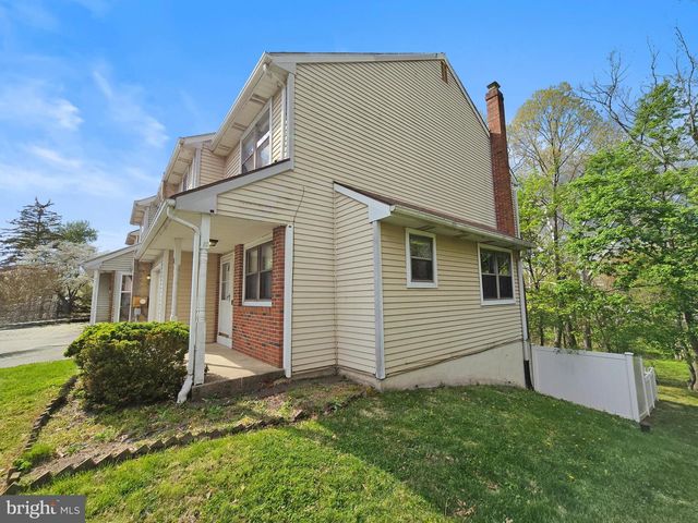 5 E RIDGE MEWS, Newtown, PA 18940