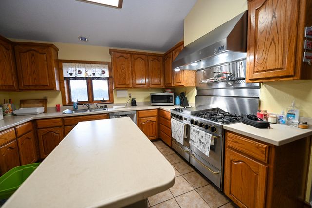 27668 E Katy Track Road, Walker, MO 64790