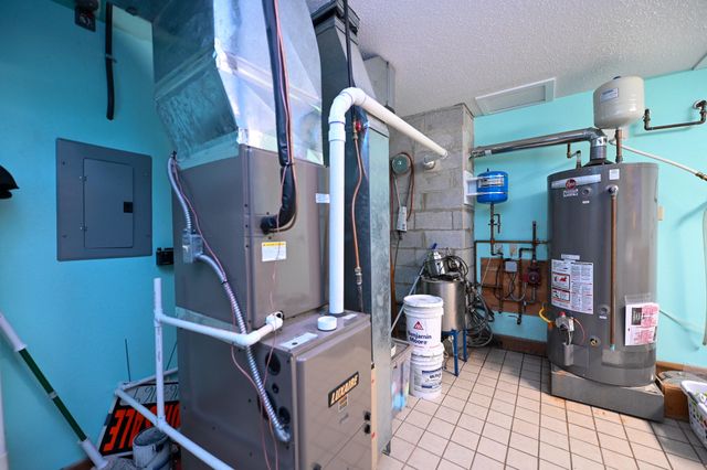 27668 E Katy Track Road, Walker, MO 64790