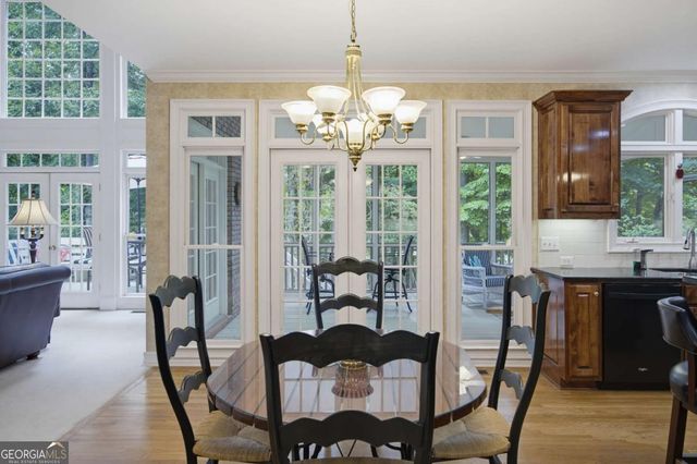 5570 Stoneleigh Drive, Suwanee, GA 30024