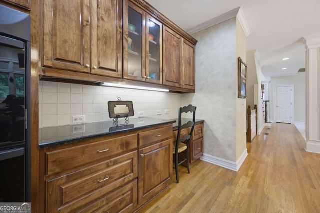 5570 Stoneleigh Drive, Suwanee, GA 30024