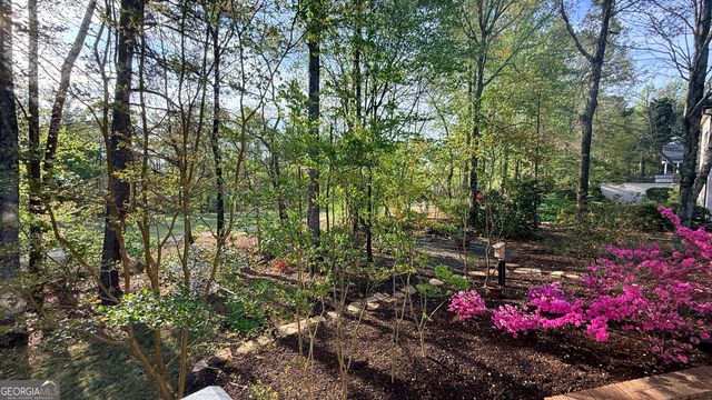 5570 Stoneleigh Drive, Suwanee, GA 30024