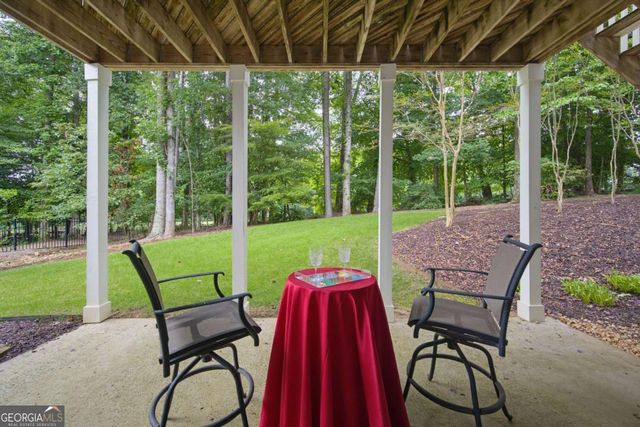 5570 Stoneleigh Drive, Suwanee, GA 30024