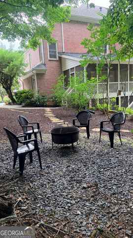 5570 Stoneleigh Drive, Suwanee, GA 30024