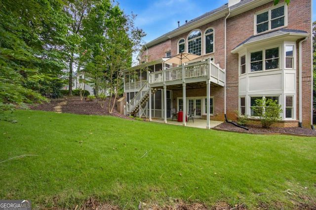 5570 Stoneleigh Drive, Suwanee, GA 30024