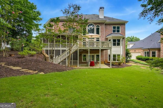 5570 Stoneleigh Drive, Suwanee, GA 30024