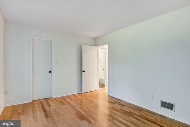 9022 TRAILRIDGE CT, Vienna, VA 22182