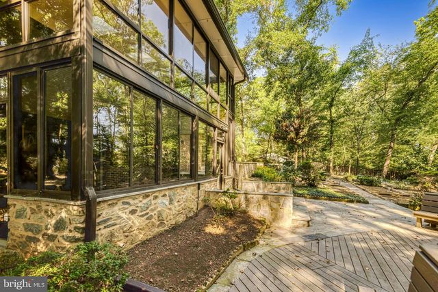 9022 TRAILRIDGE CT, Vienna, VA 22182