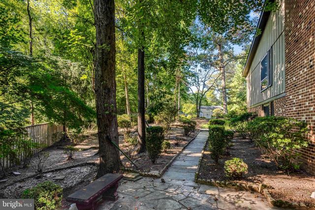 9022 TRAILRIDGE CT, Vienna, VA 22182