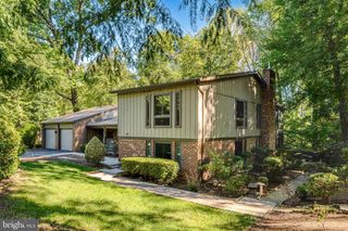 9022 TRAILRIDGE CT, Vienna, VA 22182