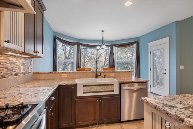 547 Lone Oak Road, Longview, WA 98632