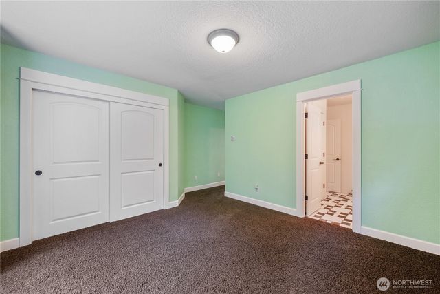 547 Lone Oak Road, Longview, WA 98632