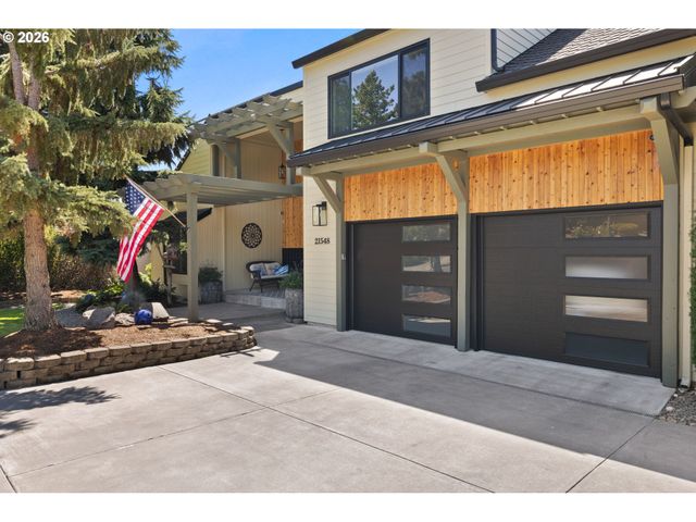 21548 Ne LACHENVIEW Ln, Fairview, OR 97024