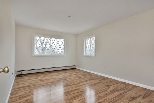 28 Fernview Avenue 9, North Andover, MA 01845