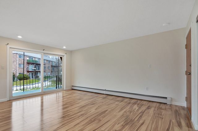 28 Fernview Avenue 9, North Andover, MA 01845
