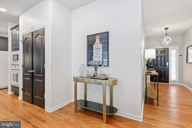 336 PHILLIPS ST, Fredericksburg, VA 22405