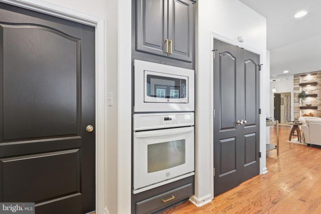 336 PHILLIPS ST, Fredericksburg, VA 22405