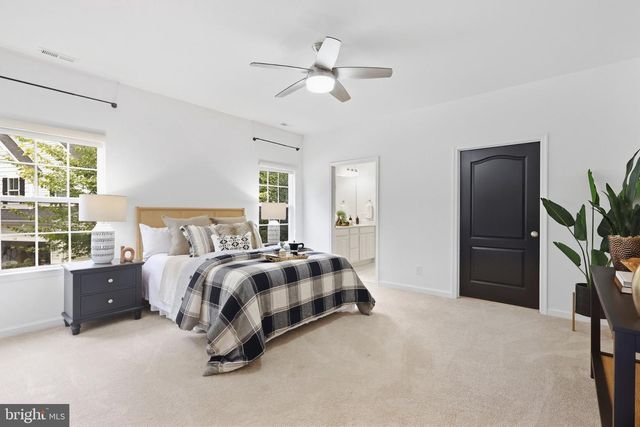336 PHILLIPS ST, Fredericksburg, VA 22405