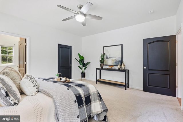 336 PHILLIPS ST, Fredericksburg, VA 22405