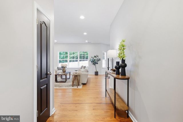 336 PHILLIPS ST, Fredericksburg, VA 22405