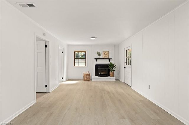 4816 Welwyn Road, Winston-salem, NC 27104