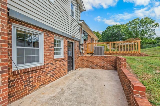 4816 Welwyn Road, Winston-salem, NC 27104