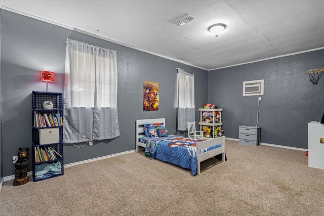200 W Kansas Street, Van, TX 75790