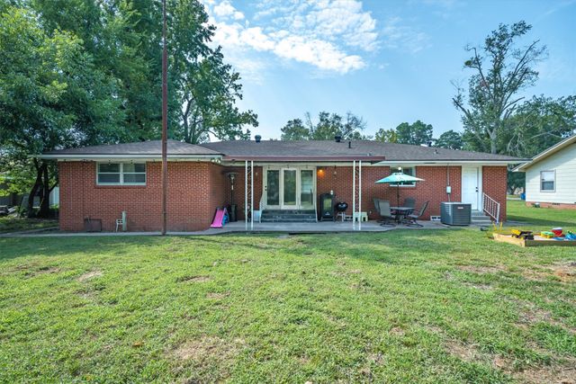 200 W Kansas Street, Van, TX 75790