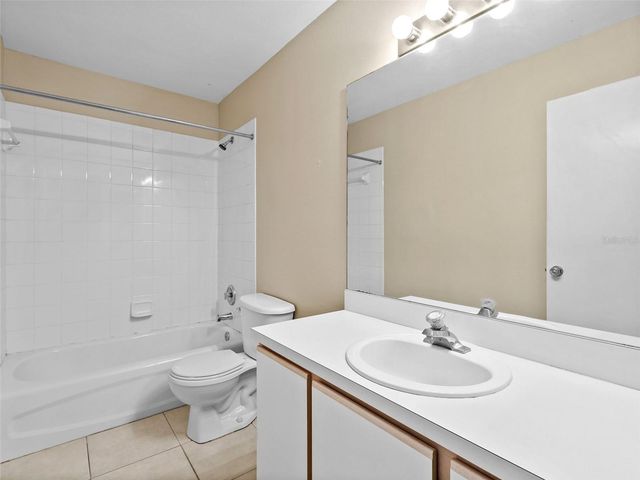 2209 FLUORSHIRE DRIVE, Brandon, FL 33511