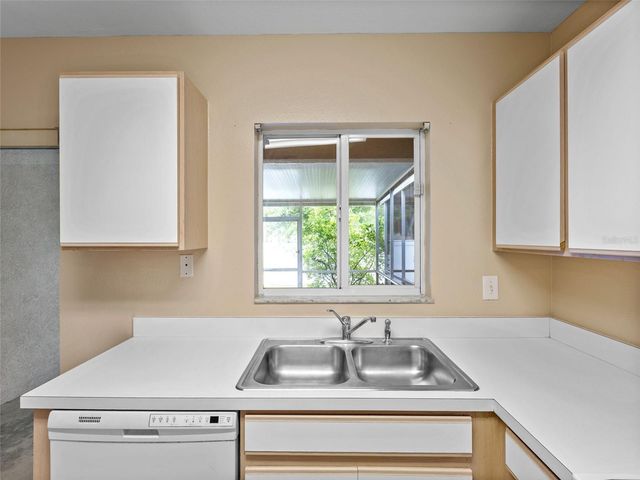 2209 FLUORSHIRE DRIVE, Brandon, FL 33511