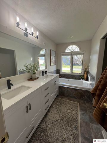 4919 Union Hill Road, Lincoln, NE 68516