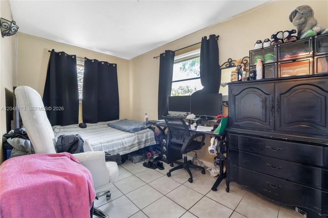 1300 S 20th Ave, Hollywood, FL 33020