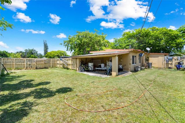 1300 S 20th Ave, Hollywood, FL 33020