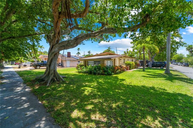 1300 S 20th Ave, Hollywood, FL 33020
