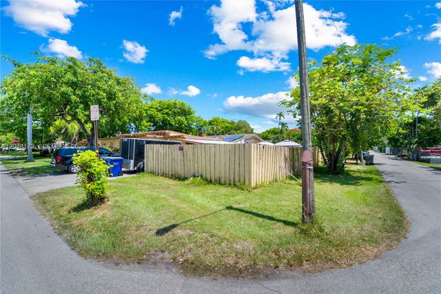 1300 S 20th Ave, Hollywood, FL 33020