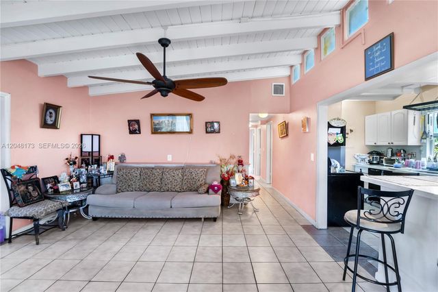 1300 S 20th Ave, Hollywood, FL 33020