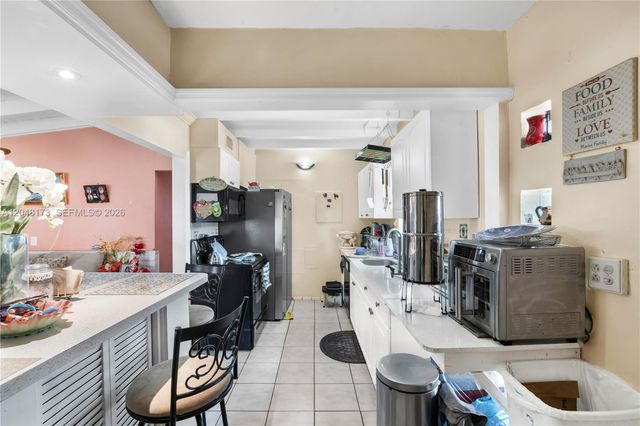 1300 S 20th Ave, Hollywood, FL 33020