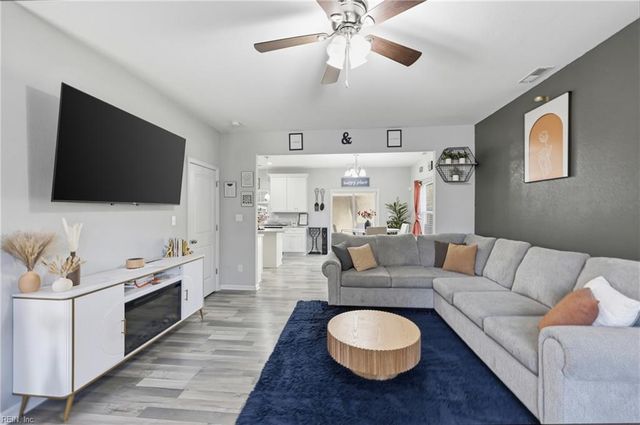 6853 Crittenden RD, Suffolk, VA 23432