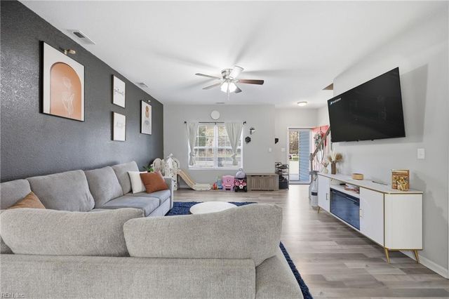 6853 Crittenden RD, Suffolk, VA 23432