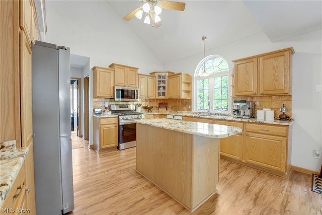 1173 Dover Drive, Medina, OH 44256